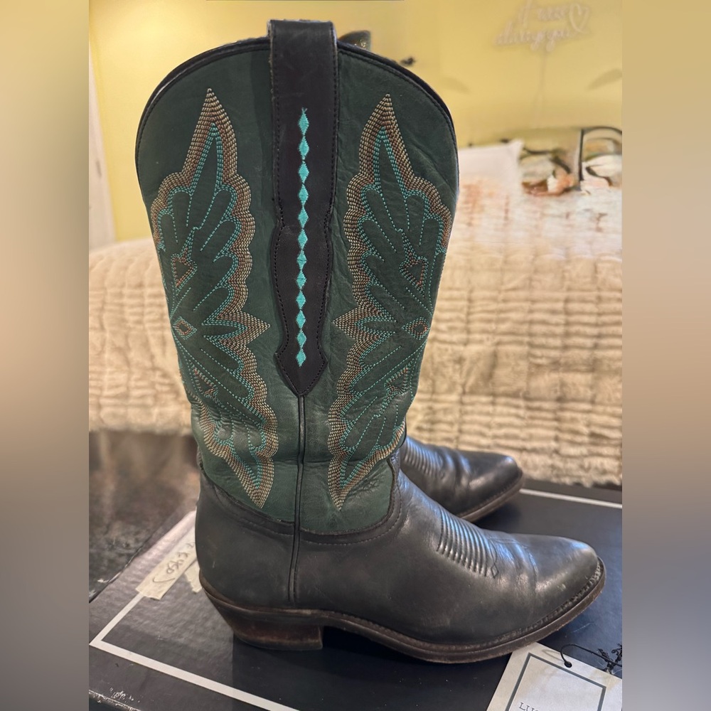 Lucchese Boots Women’s Forest Butterfly Stitch Boot 8.5 B CLOSET CLEANOUT SALE - Picture 8 of 8